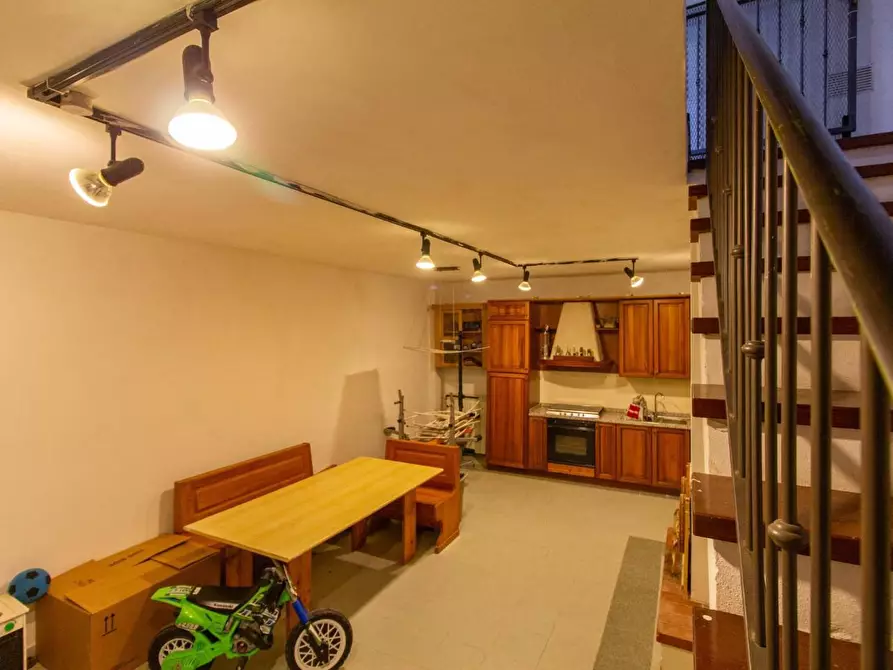 Immagine 33 di Terratetto in vendita  a Cascina