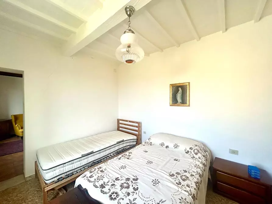 Immagine 11 di Appartamento in vendita  a Sovicille