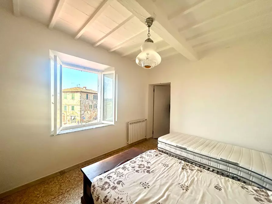 Immagine 12 di Appartamento in vendita  a Sovicille