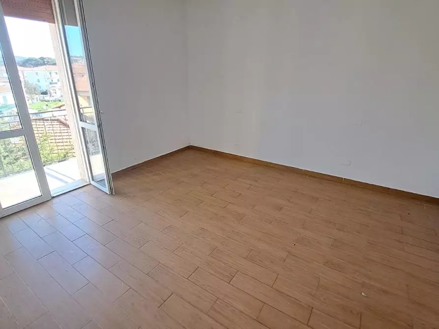 Immagine 6 di Appartamento in vendita  a Rosignano Marittimo
