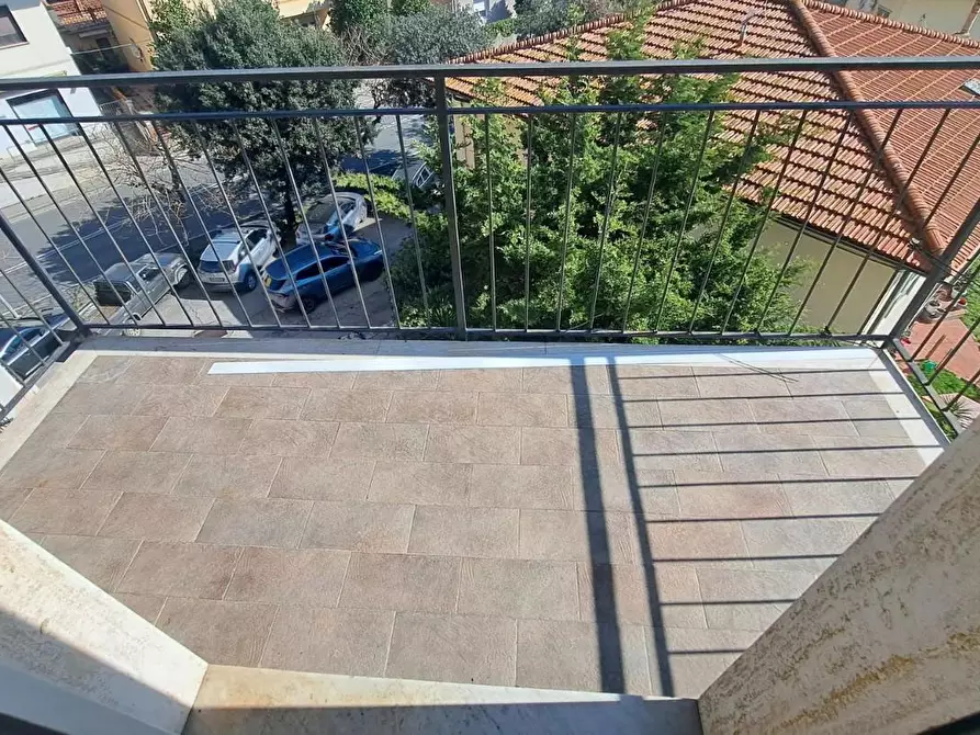 Immagine 12 di Appartamento in vendita  a Rosignano Marittimo