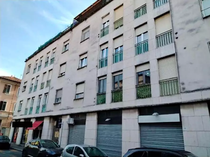 Immagine 1 di Appartamento in vendita  a Legnano