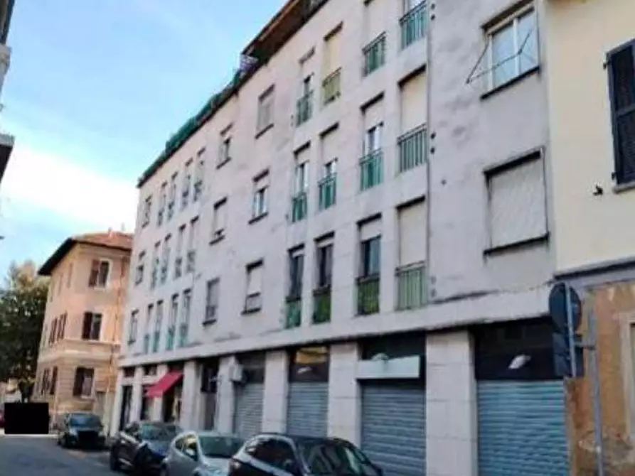 Immagine 4 di Appartamento in vendita  a Legnano