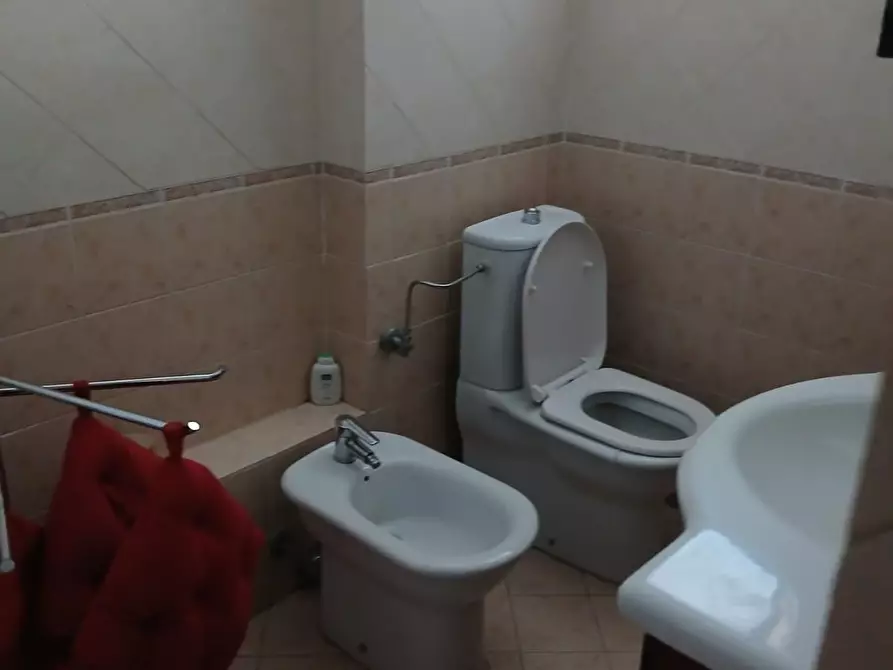 Immagine 12 di Appartamento in vendita  a Rosignano Marittimo