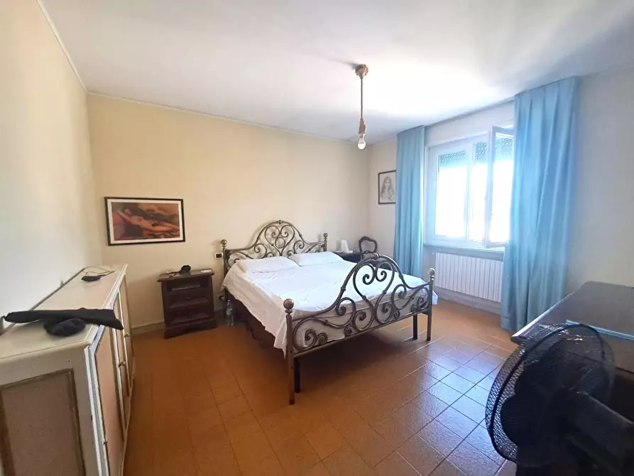 Immagine 7 di Appartamento in affitto  a Carrara