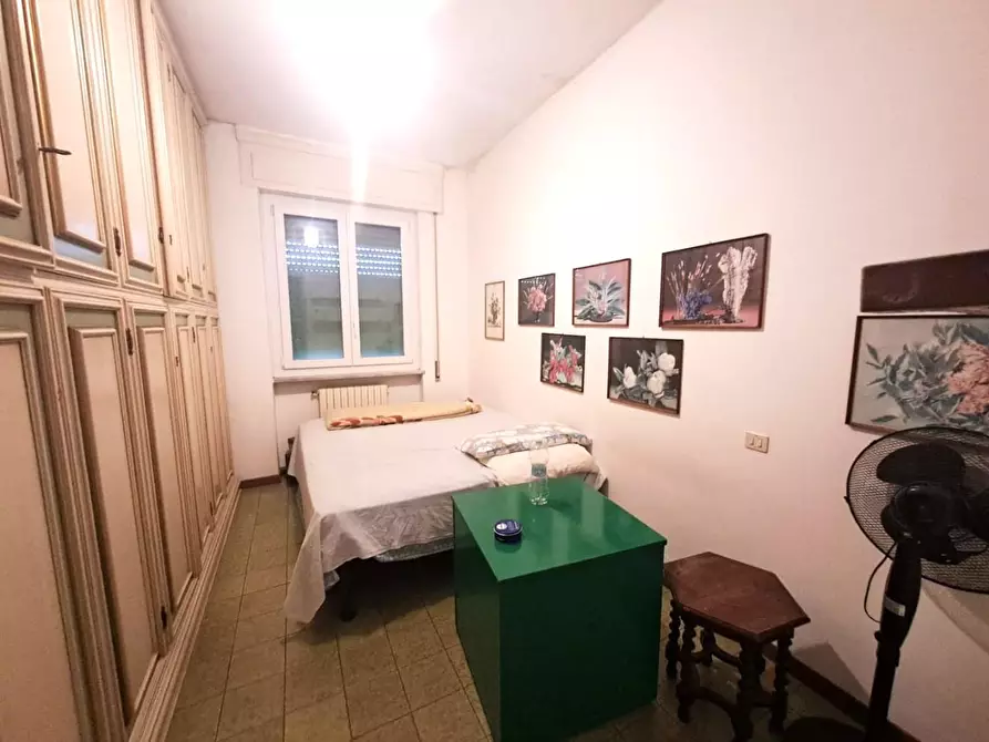 Immagine 9 di Appartamento in affitto  a Carrara