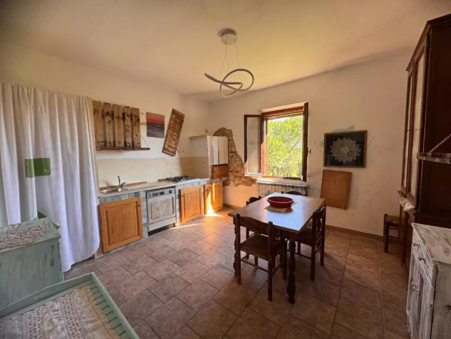 Immagine 12 di Villa in vendita  a Asciano