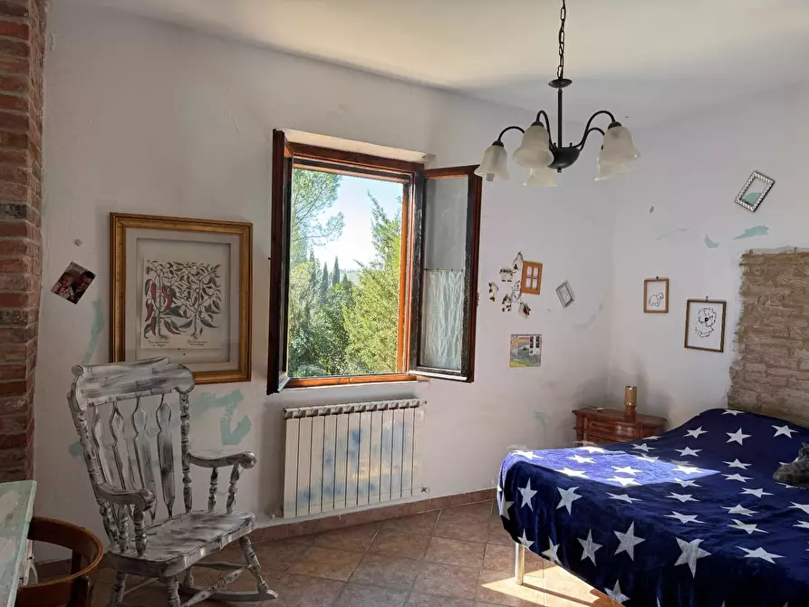 Immagine 18 di Villa in vendita  a Asciano