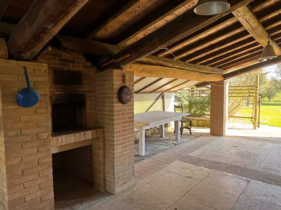 Immagine 7 di Villa in vendita  a Asciano