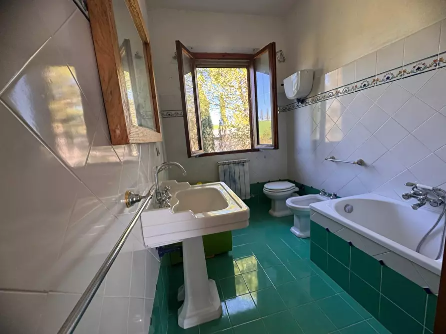 Immagine 16 di Villa in vendita  a Asciano