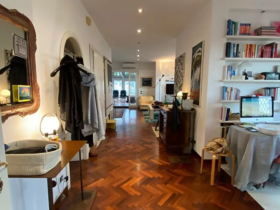 Immagine 12 di Mansarda in vendita  a Seravezza