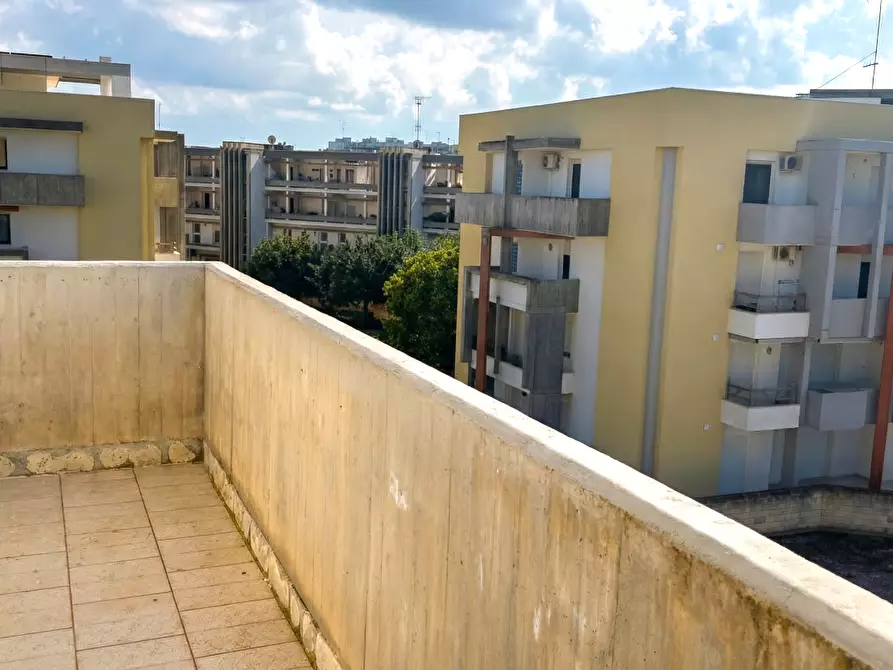 Immagine 6 di Appartamento in vendita  a Lecce