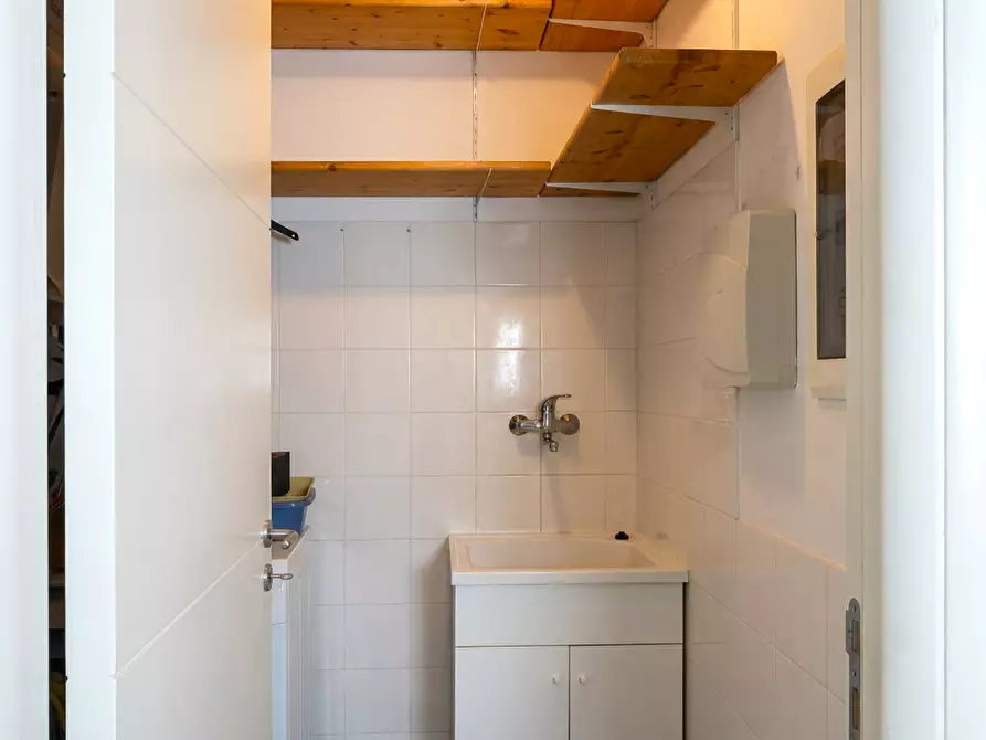 Immagine 12 di Appartamento in vendita  a Lecce