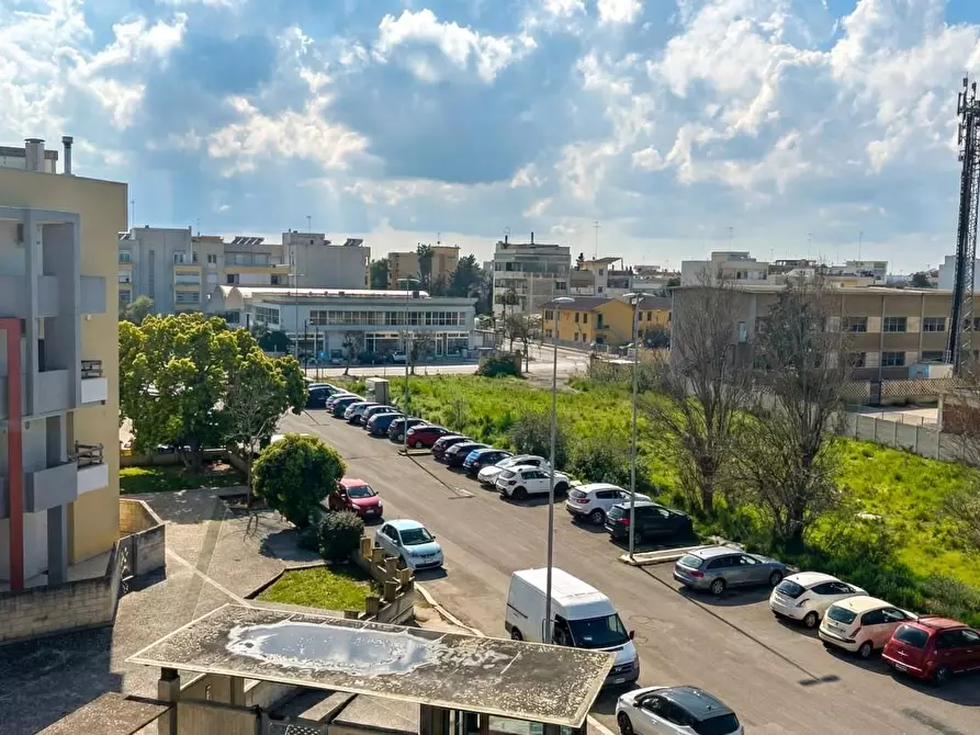 Immagine 34 di Appartamento in vendita  a Lecce