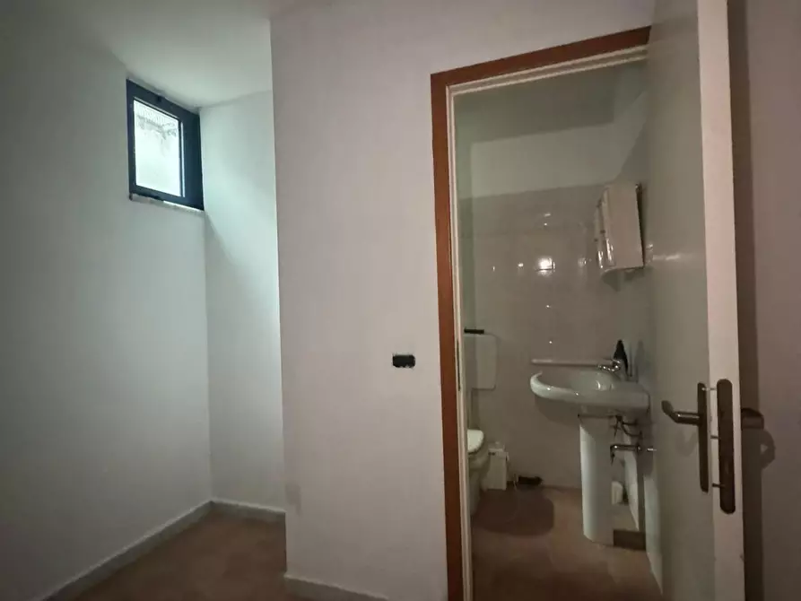 Immagine 17 di Villetta a schiera in vendita  a Viareggio