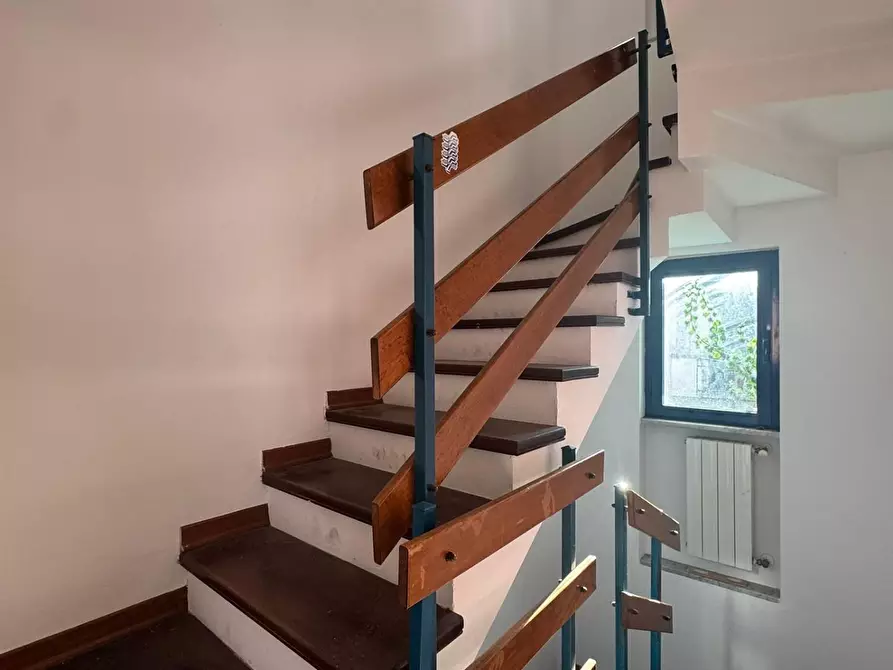 Immagine 2 di Villetta a schiera in vendita  a Viareggio