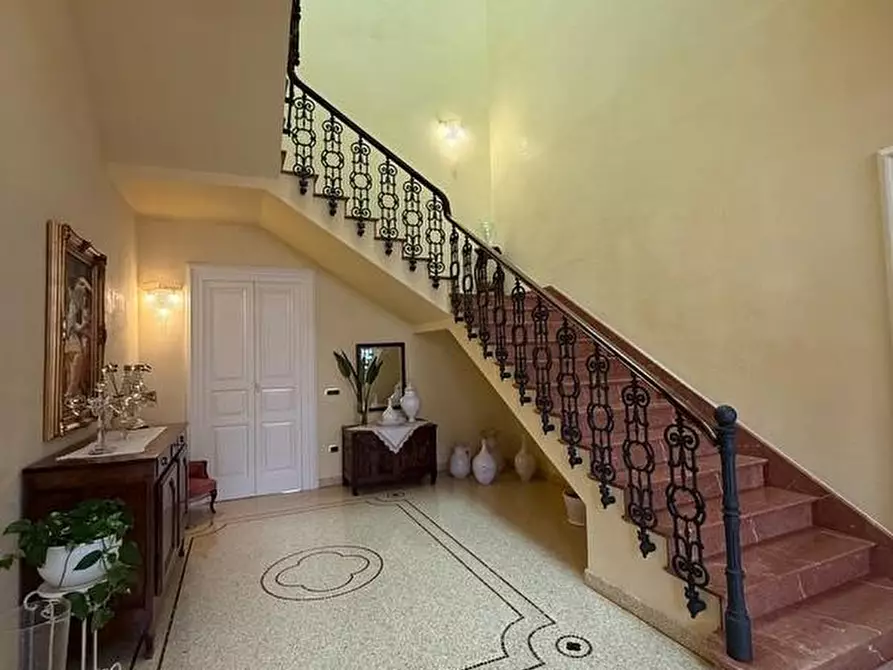 Immagine 41 di Villa in vendita  a Alessano