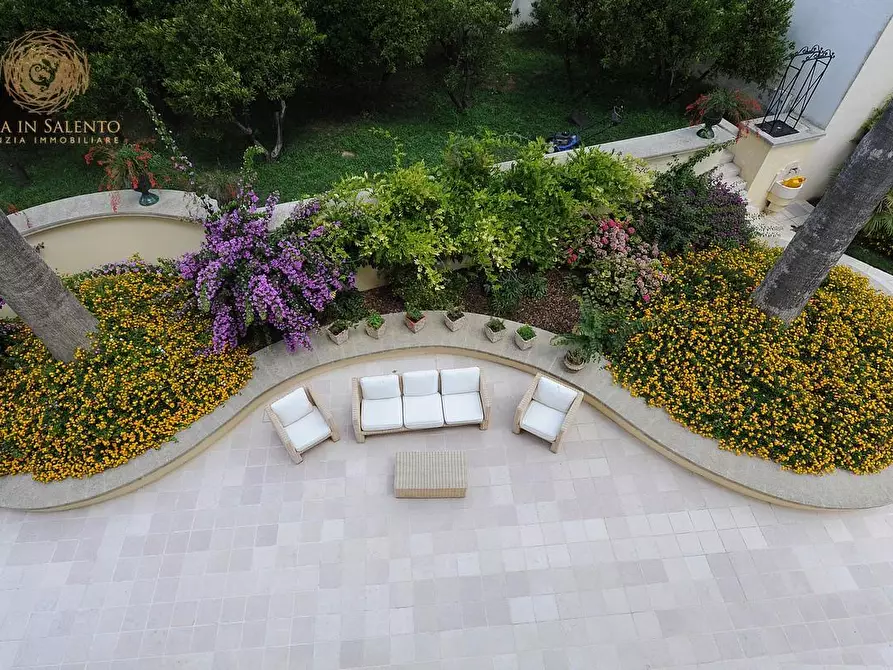 Immagine 19 di Villa in vendita  a Alessano