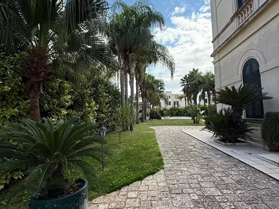 Immagine 8 di Villa in vendita  a Alessano