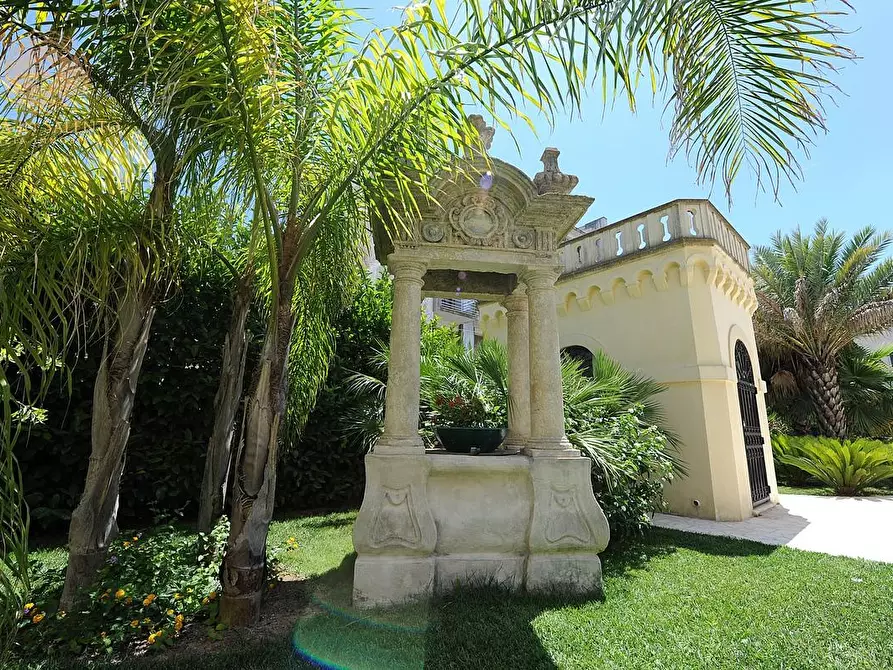 Immagine 15 di Villa in vendita  a Alessano