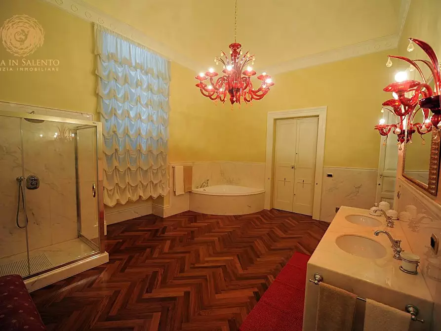 Immagine 33 di Villa in vendita  a Alessano