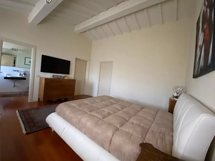 Immagine 29 di Casa colonica in vendita  a Montopoli In Val D'arno