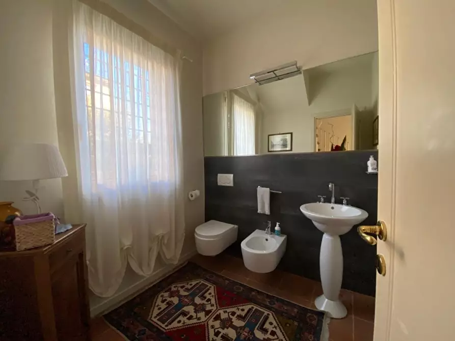 Immagine 21 di Casa colonica in vendita  a Montopoli In Val D'arno