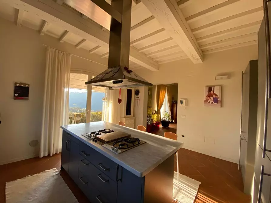 Immagine 3 di Casa colonica in vendita  a Montopoli In Val D'arno