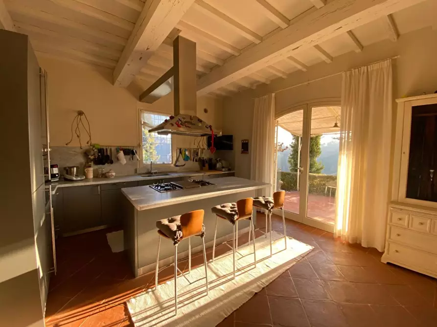 Immagine 1 di Casa colonica in vendita  a Montopoli In Val D'arno