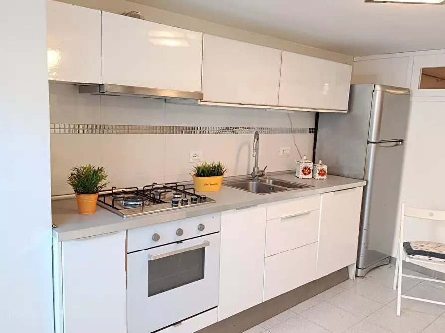 Immagine 9 di Appartamento in vendita  a Rosignano Marittimo