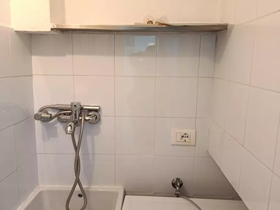 Immagine 17 di Appartamento in vendita  a Rosignano Marittimo