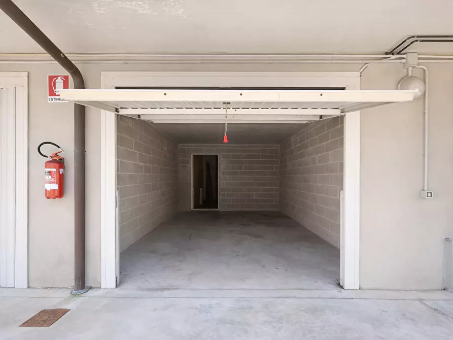 Immagine 14 di Appartamento in vendita  a Santa Croce Sull'arno