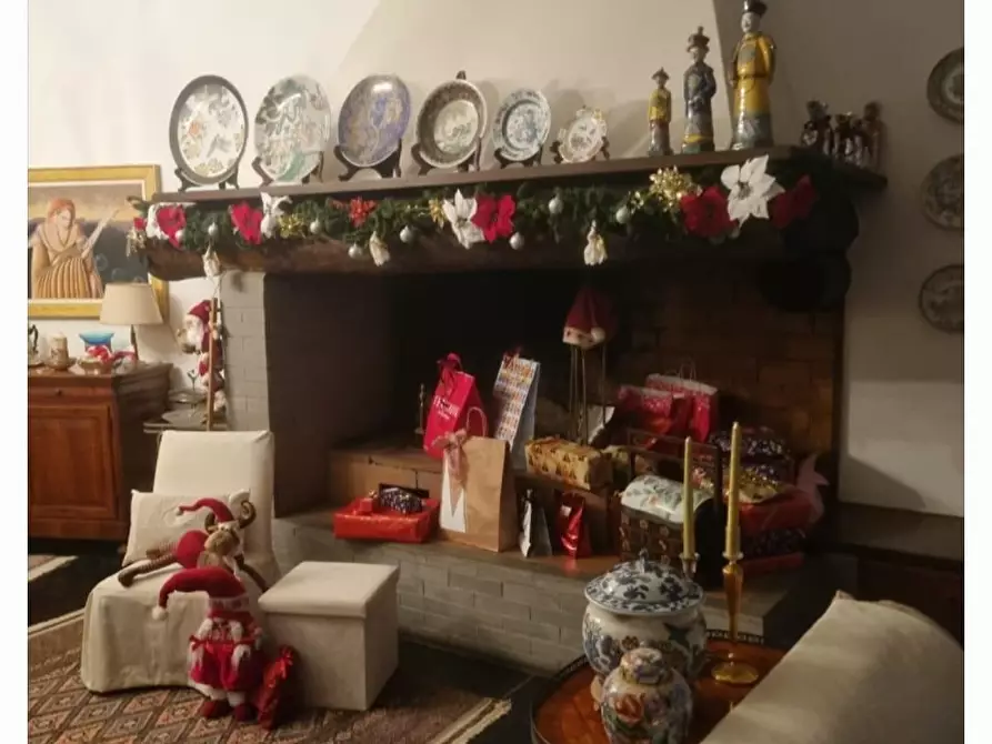 Immagine 14 di Casa indipendente in vendita  a Carrara