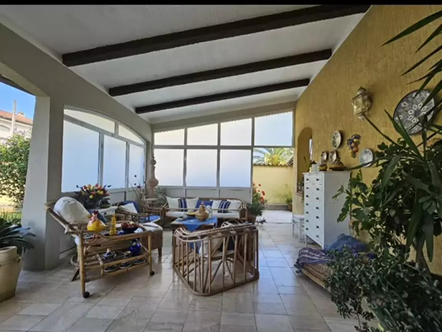 Immagine 2 di Casa indipendente in vendita  a Carrara