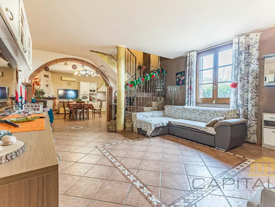 Immagine 7 di Villa in vendita  a Fucecchio