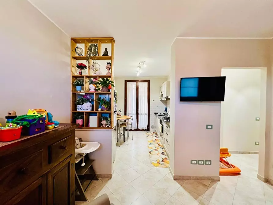 Immagine 6 di Appartamento in vendita  a Lucca