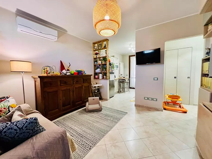 Immagine 5 di Appartamento in vendita  a Lucca