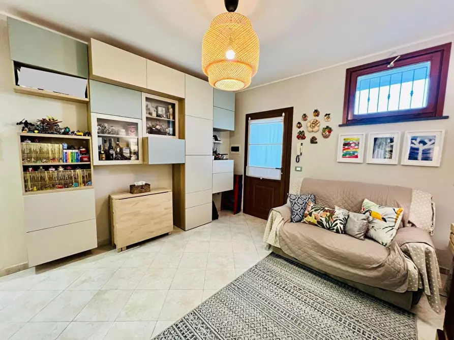 Immagine 9 di Appartamento in vendita  a Lucca