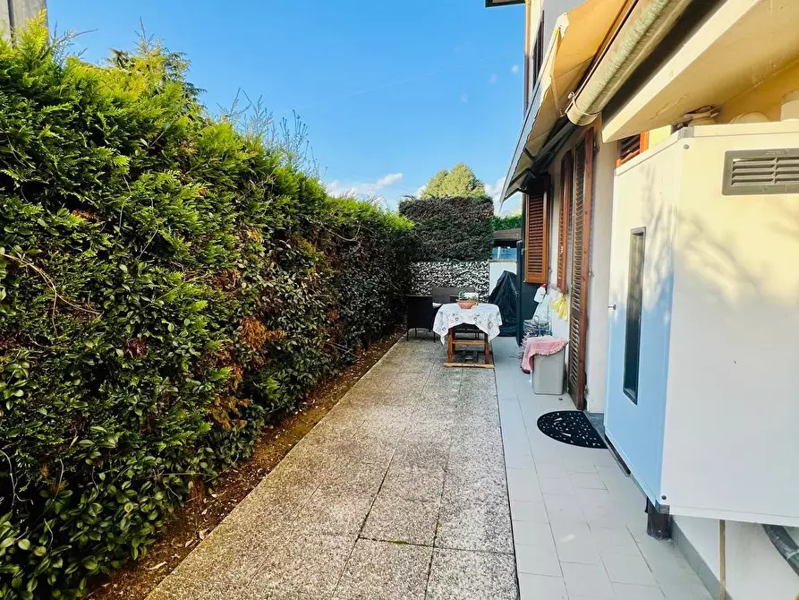 Immagine 22 di Appartamento in vendita  a Lucca