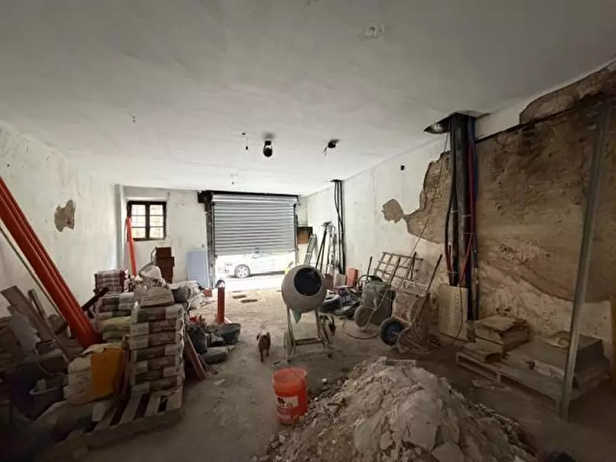 Immagine 2 di Appartamento in vendita  a Pisa