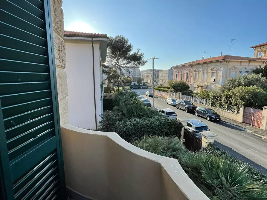 Immagine 35 di Villetta a schiera in vendita  a Livorno