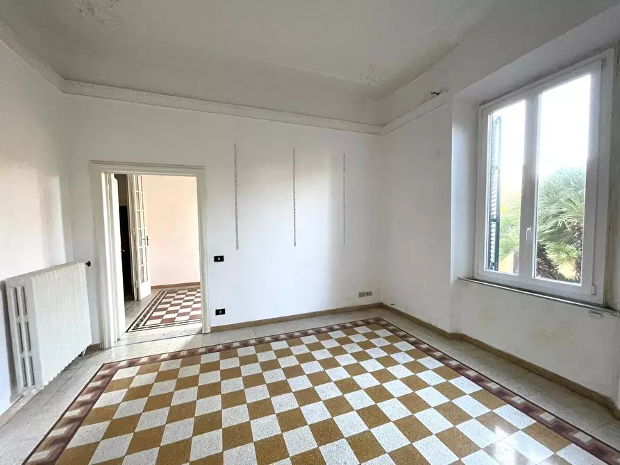 Immagine 7 di Villetta a schiera in vendita  a Livorno