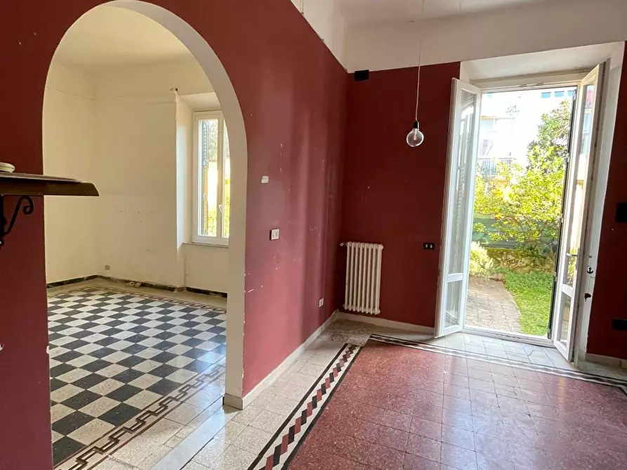 Immagine 9 di Villetta a schiera in vendita  a Livorno