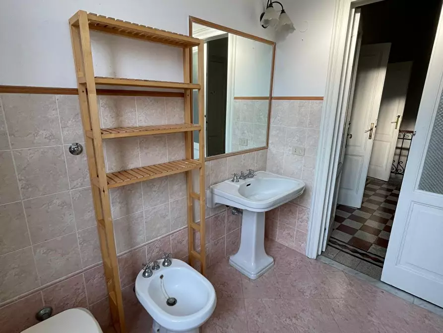 Immagine 21 di Villetta a schiera in vendita  a Livorno