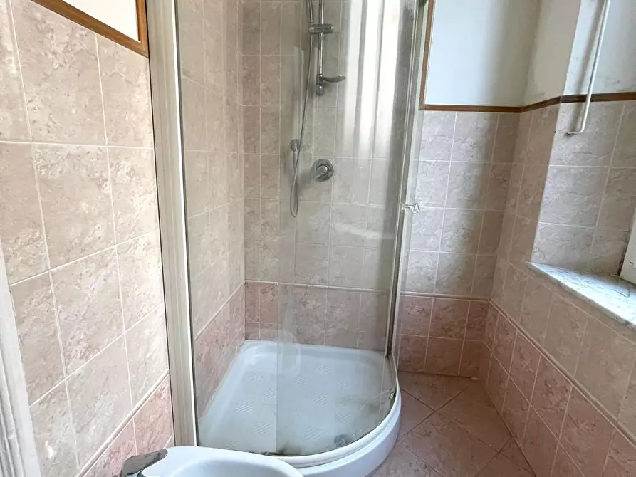 Immagine 16 di Villetta a schiera in vendita  a Livorno