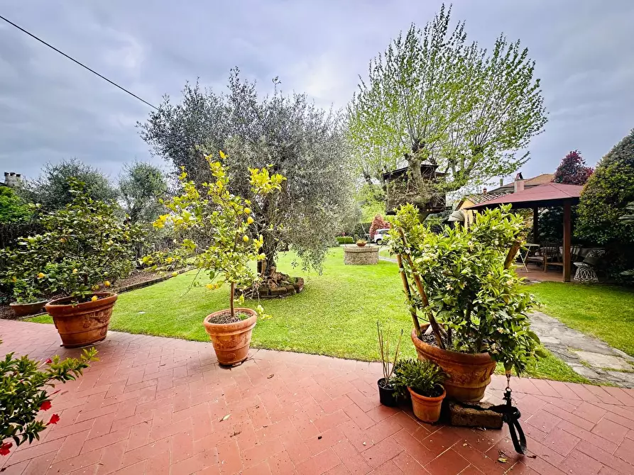 Immagine 11 di Rustico / casale in vendita  a San Giuliano Terme