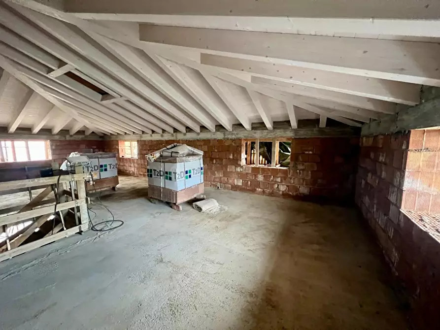 Immagine 8 di Casa bifamiliare in vendita  a Pontedera