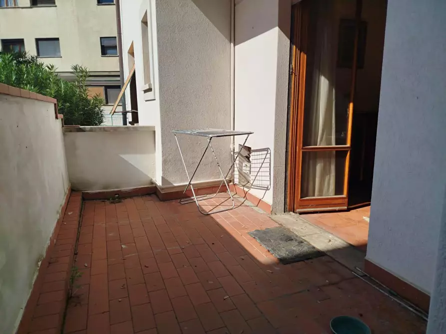 Immagine 12 di Appartamento in vendita  a Pisa