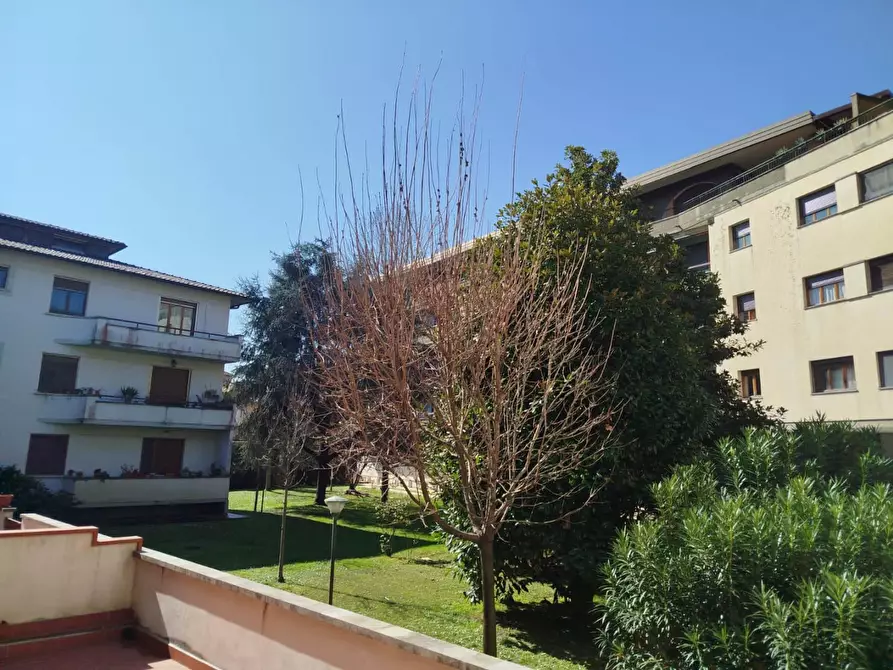 Immagine 11 di Appartamento in vendita  a Pisa