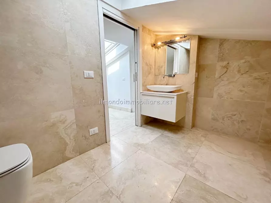 Immagine 20 di Casa bifamiliare in vendita  a Cecina